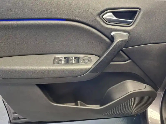 Renault Captur tce 155 edc fap — photo 16