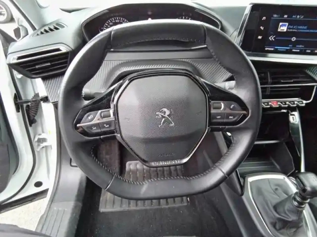 Peugeot 2008 bluehdi 110 s&amp;s bvm6 — photo 9
