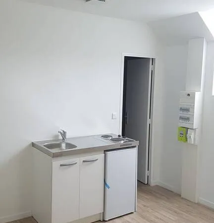 Studio 1 pièce 27 m²