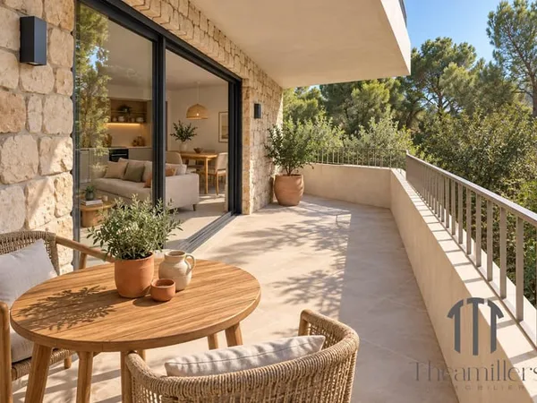 Appartement T4 de 84 m² avec grande terrasse - Fréjus