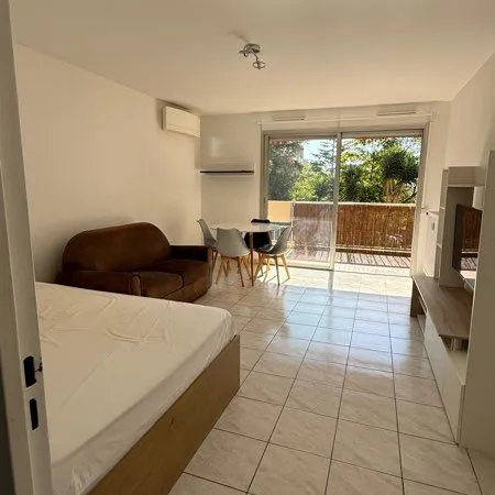 À LOUER - Appartement meublé de 39 m² avec balcon de 12 m² plein sud - Nice Ouest
