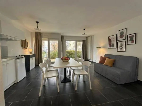 Studio 4 pièces 86 m²