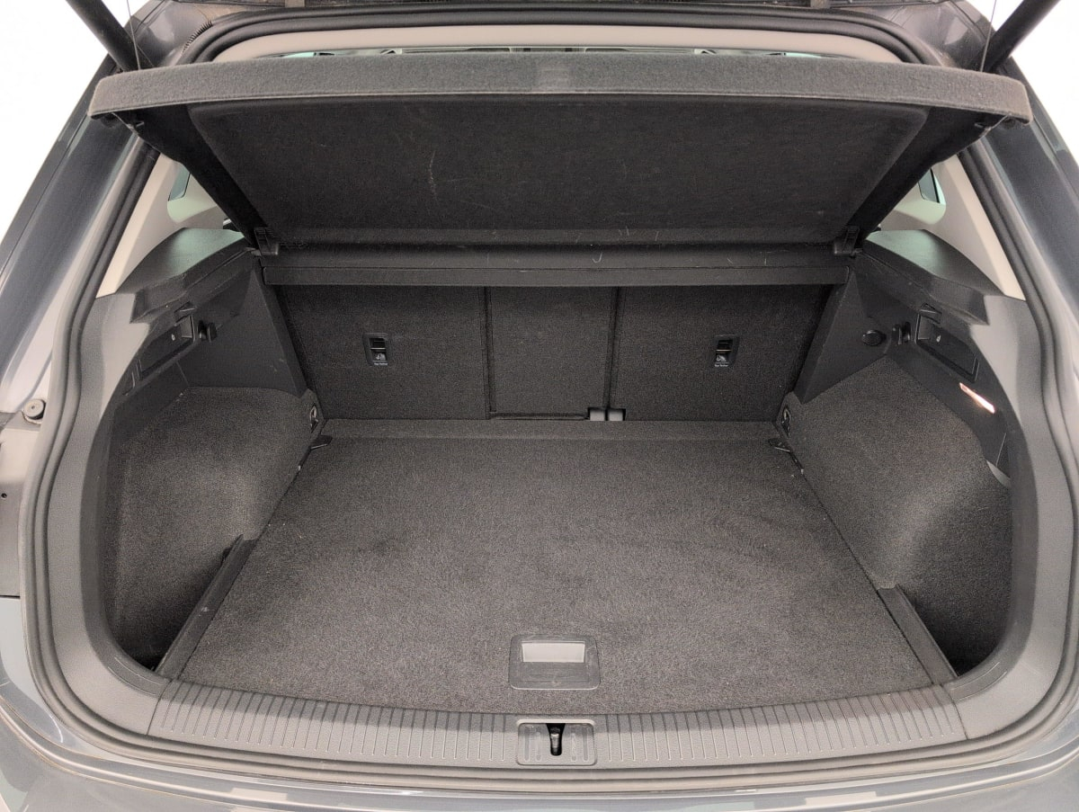 Volkswagen Tiguan — photo 11