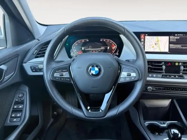 Bmw Serie 1 série 1 118ia 136ch business design dkg7 — photo 12