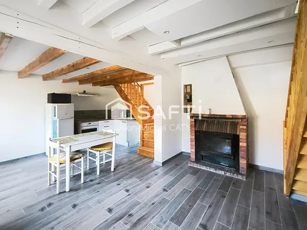 LERE, maison individuelle à louer de 50 m² sur 524 m² de terrain.