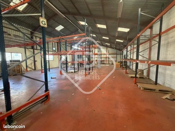 LOCAL D'ACTIVITE 700 m² TEYRAN