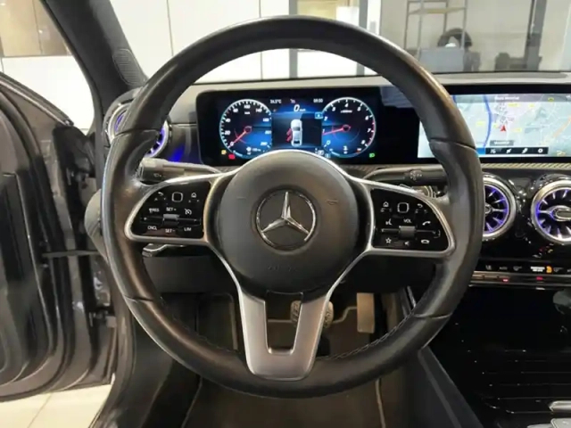 Mercedes Classe A 200 berline business line — photo 14