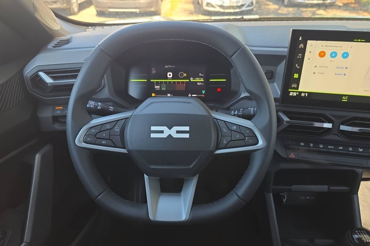 Dacia Duster — photo 14