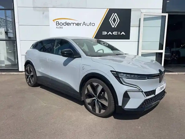 Renault Megane e-tech ev60 220 ch super charge — photo 7