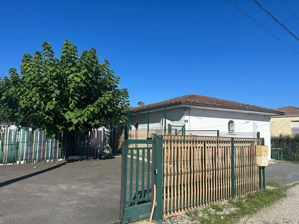 Maison 16 pièces 718 m²