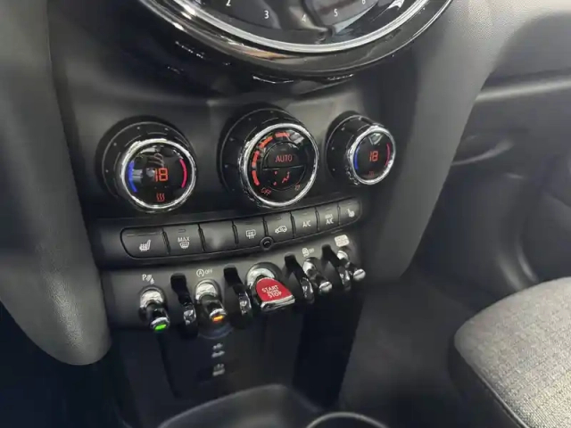 Mini Mini hatch 3 portes cooper 136 ch dkg7 — photo 39