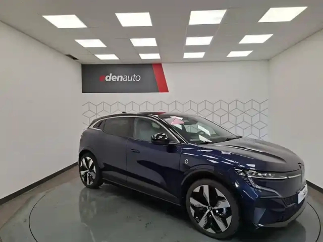 Renault Megane e-tech ev60 220 ch super charge — photo 7