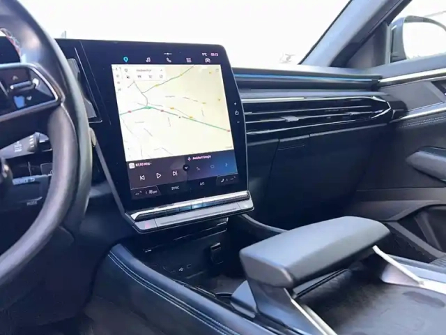 Renault Austral mild hybrid 160 auto — photo 12