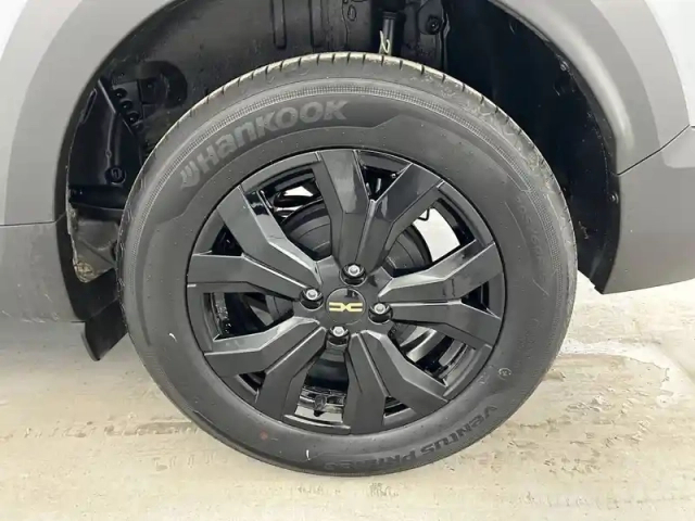 Dacia Jogger tce 110 7 places gsr2 — photo 29