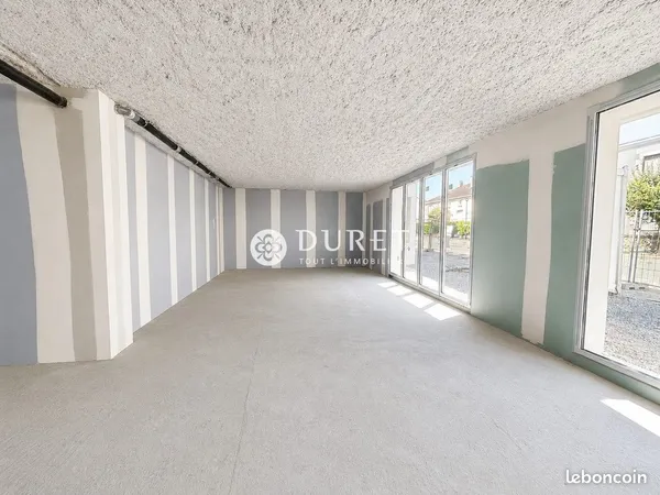 Local 84 m² Saint-Fulgent