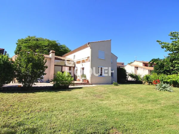 Charmante Maison Tarascon 129m2 avec garages et jardin
