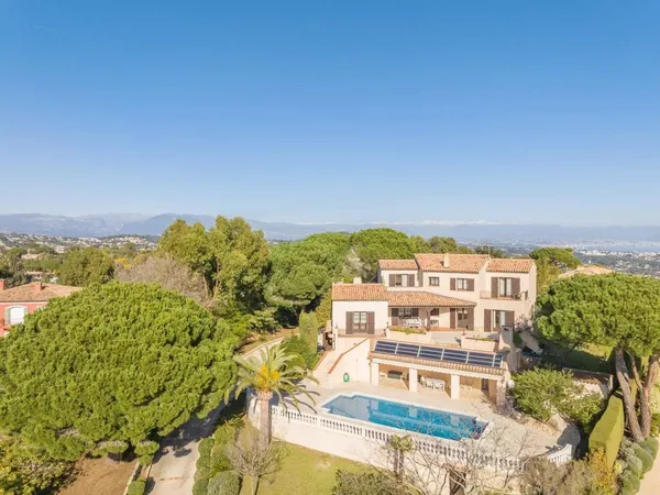 Maison de luxe 228 m²