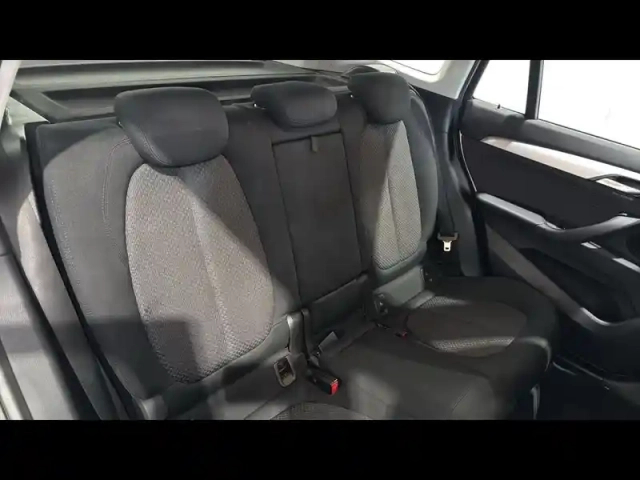Bmw X1 sdrive18i 140ch lounge euro6d-t — photo 7