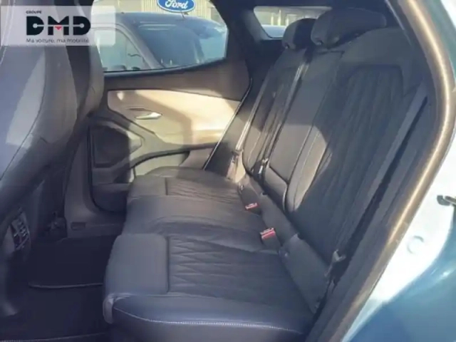 Ford Explorer 286ch extended range 77kwh pack premium rwd — photo 10
