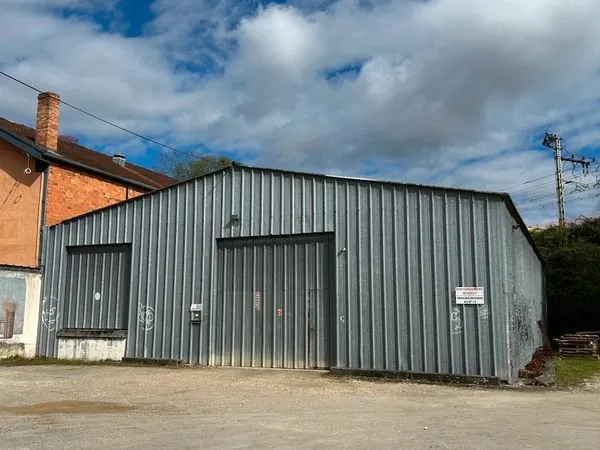 Loue Entrepôt 350 m² Angoulême centre