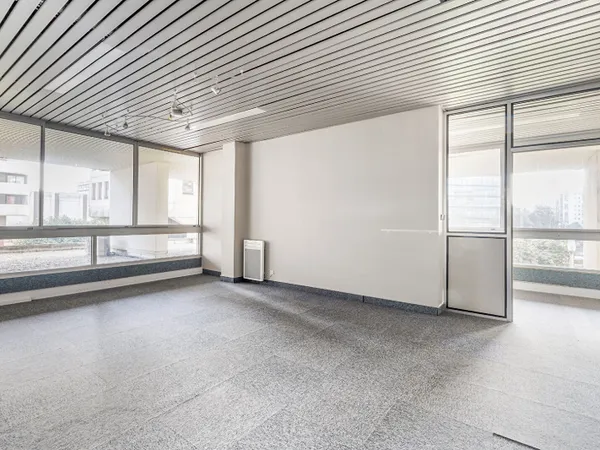 Bureau 115 m²