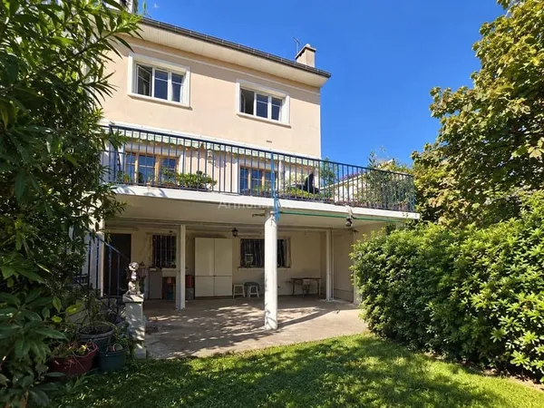 NOGENT-SUR-MARNE - MAISON 186 m² - 4/5 CHAMBRES - JARDIN - CENTRE-VILLE / MARCHÉ