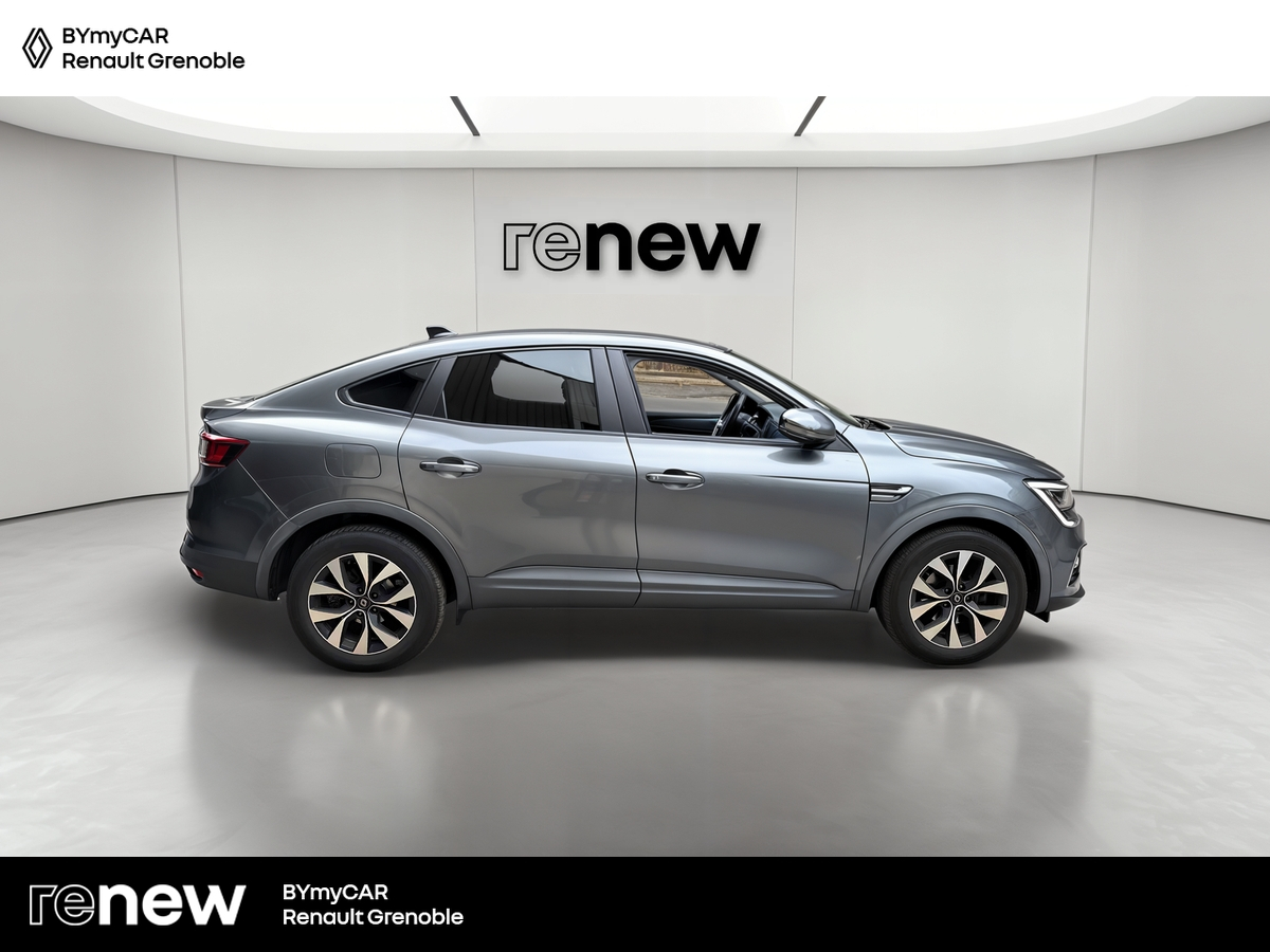 Renault Arkana E-Tech hybride 145 - 22 — photo 6