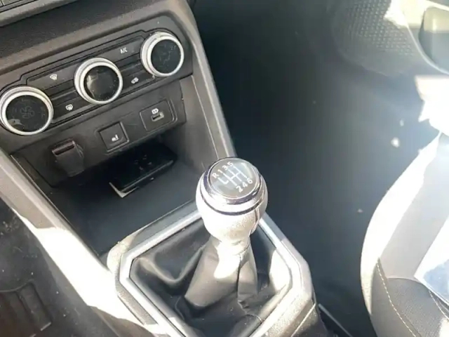 Dacia Sandero eco-g 100 — photo 2