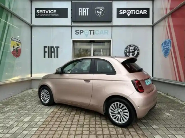 Fiat 500 e 118ch my23 — photo 6