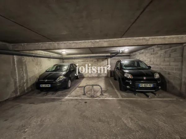 Stationnement Location Grenoble 73€