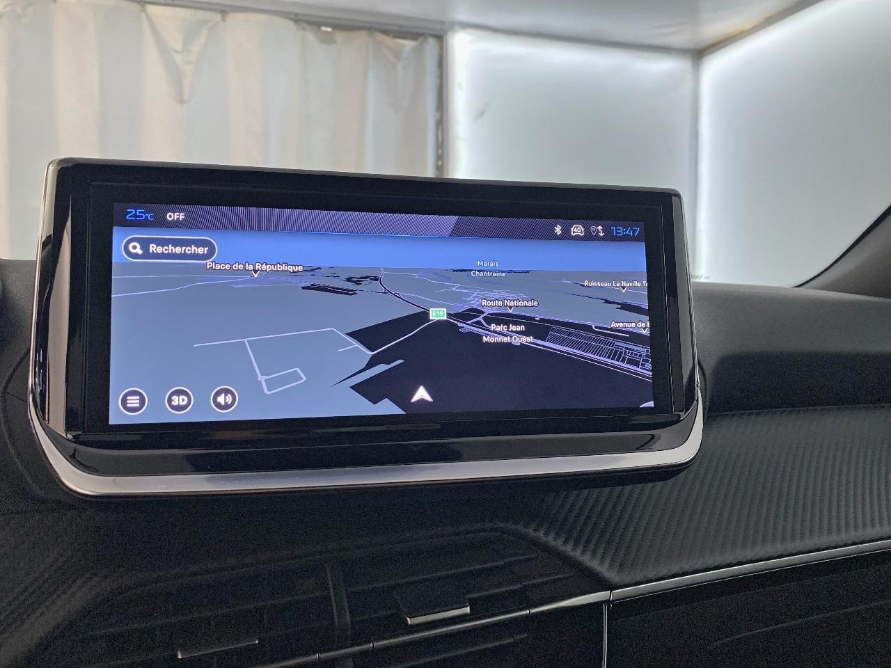 Peugeot 2008 hybrid 145 ch e-dcs6 allure — photo 14