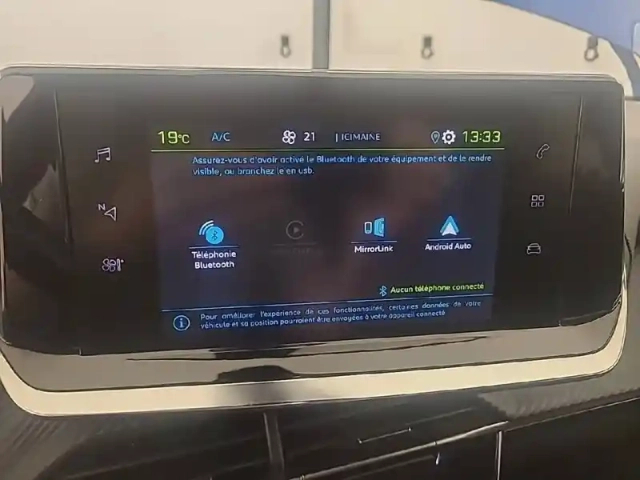 Peugeot 2008 electrique 136 ch — photo 15
