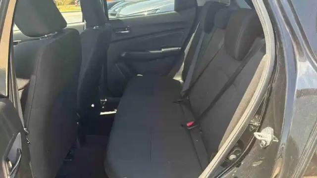 Suzuki Swift 1.0 boosterjet auto — photo 13
