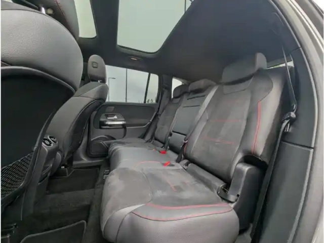 Mercedes Glb 200 d — photo 19