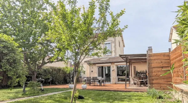Maison 7 pièces 145 m²