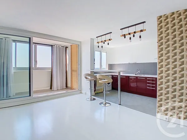 Appartement 4 pièces 77 m²