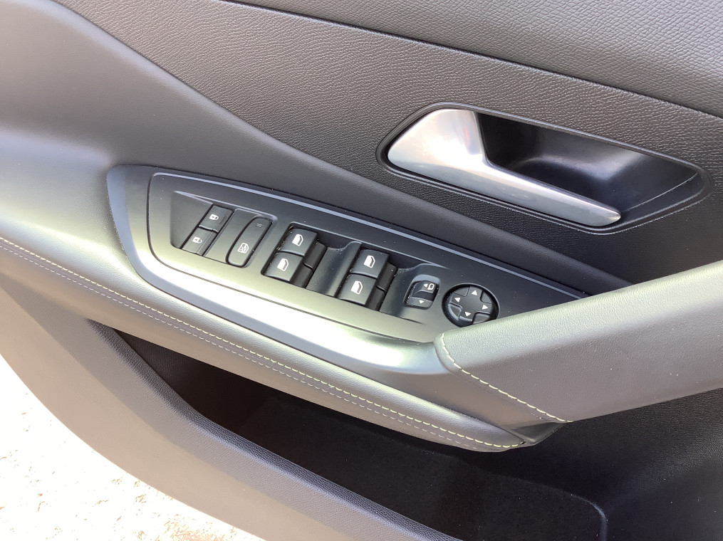 Peugeot 308 — photo 17