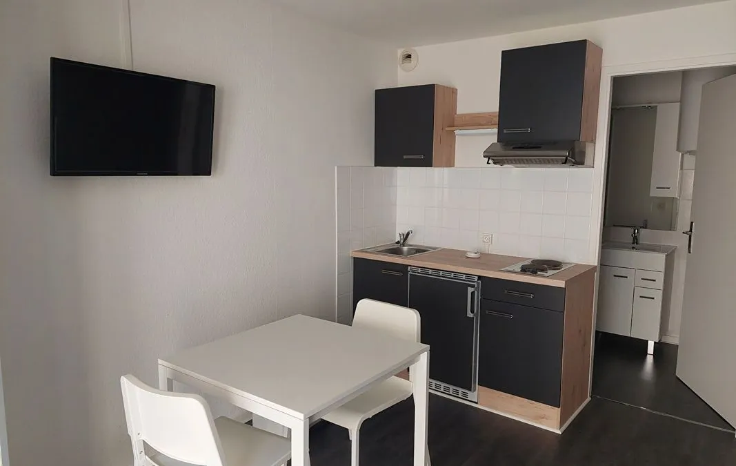 Photo 1
