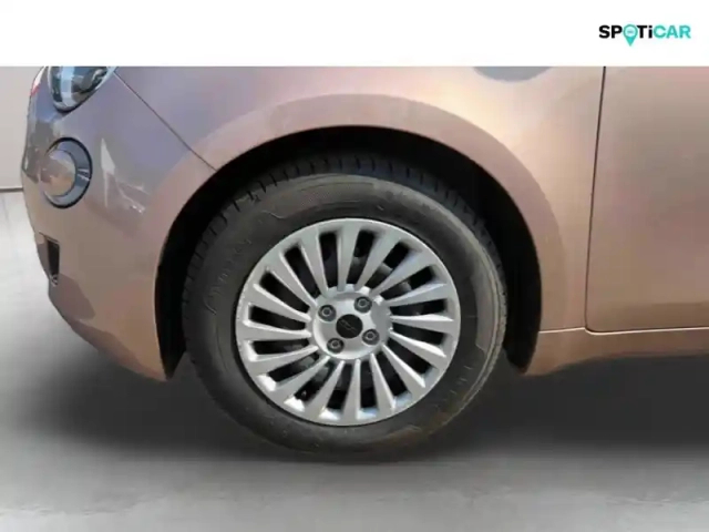 Fiat 500 e 118ch my23 — photo 11