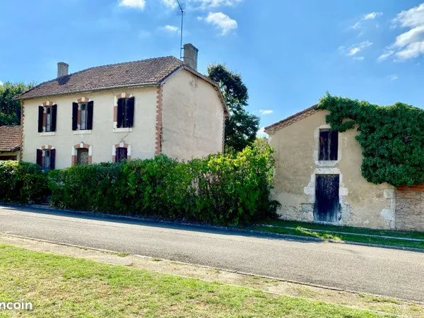 Maison de caractère avec dépendance et jardin - à rénover entièrement