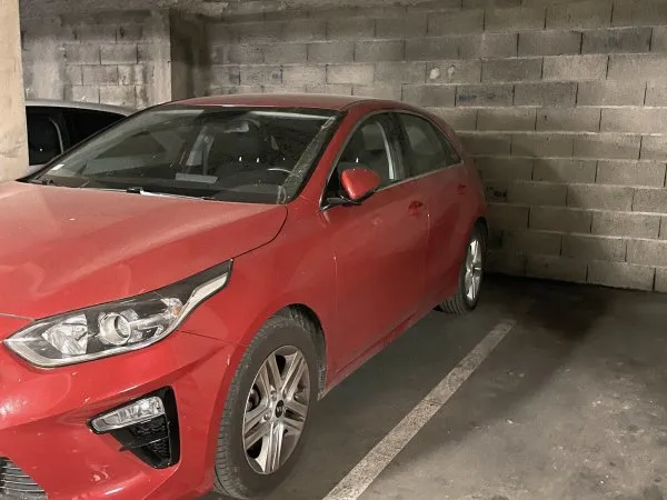 Parking 12 m²