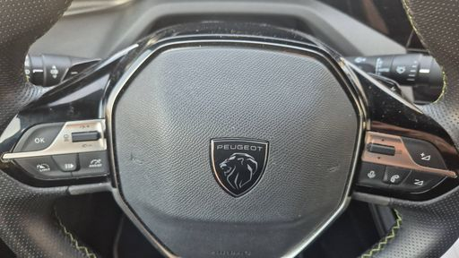 Peugeot 408 1.2 Puretech 130 EAT8 - GT – 2024 – 43396 km – Essence – Boîte Automatique — photo 15