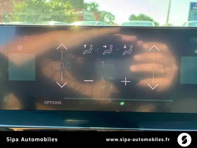 Citroën C4 e- 136 ch automatique — photo 25