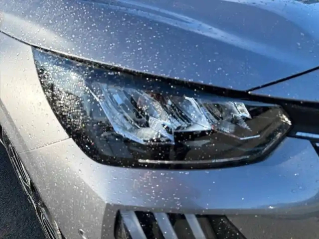 Peugeot 208 electrique 50 kwh 136ch — photo 16