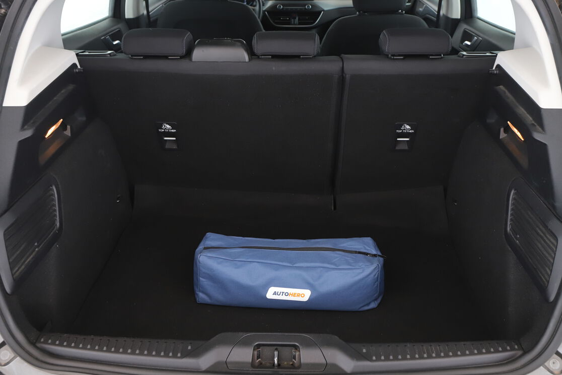 Ford Focus 1.0 EcoBoost Active — photo 16