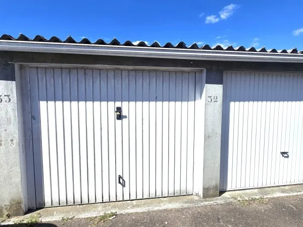 Parking 12 m²