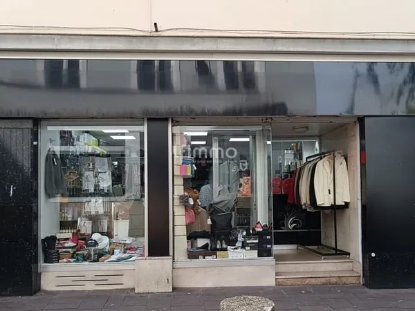 A vendre local commercial en plein centre historique de Mulhous