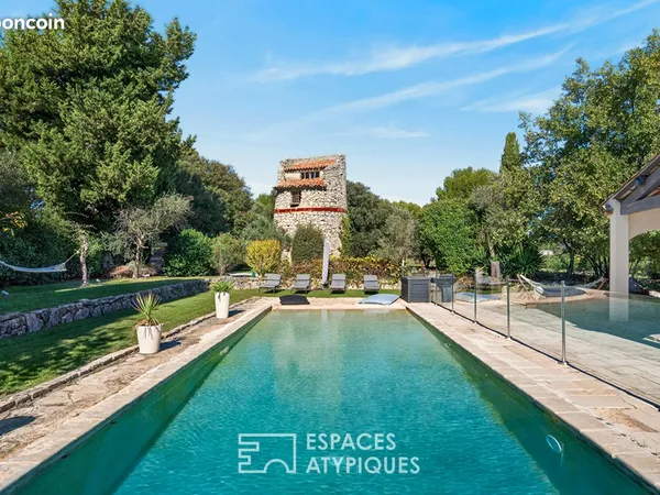 Propriété 6 pièces 247 m²