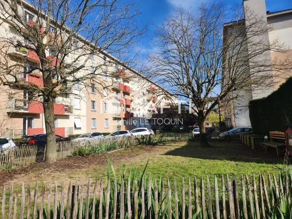Appartement T4 secteur Gare-Lafayette