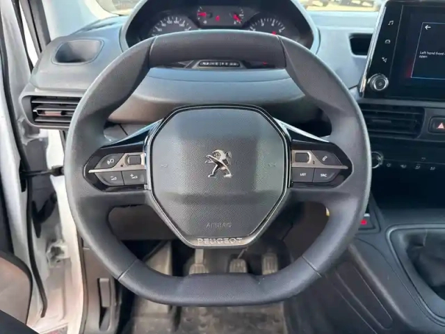 Peugeot Partner fourgon m 650 kg bluehdi 100 s&amp;s bvm6 — photo 9